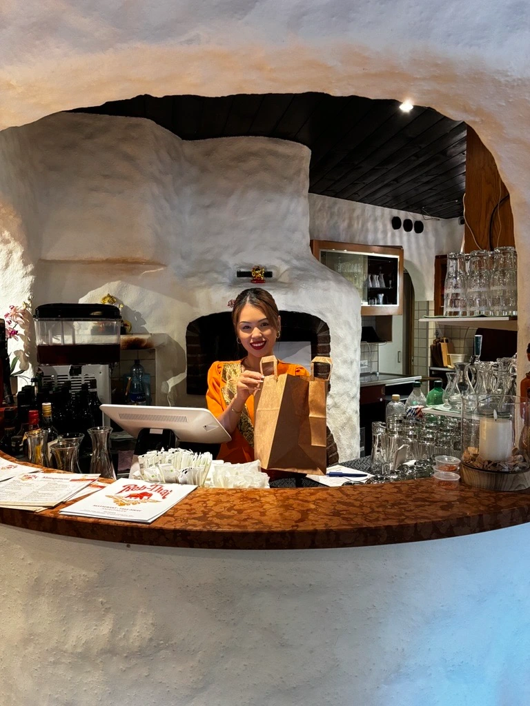 Take-Away Reb-Thai